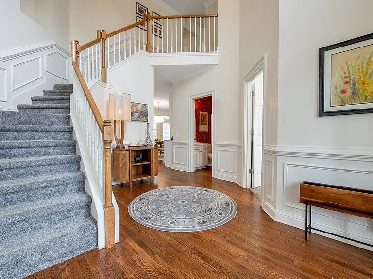 403 Dogwood Way — Photo 5