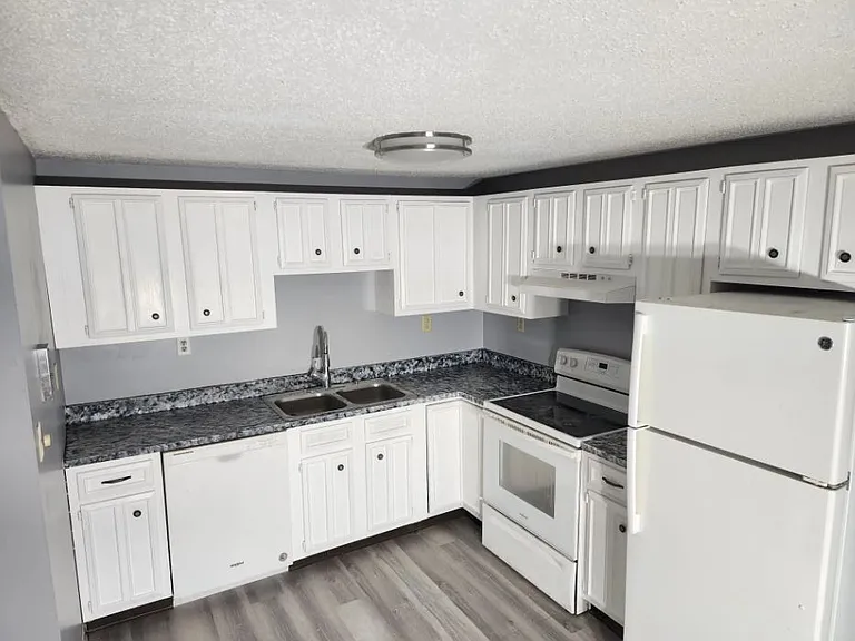 6309 Robinson Rd #2 — Photo 2