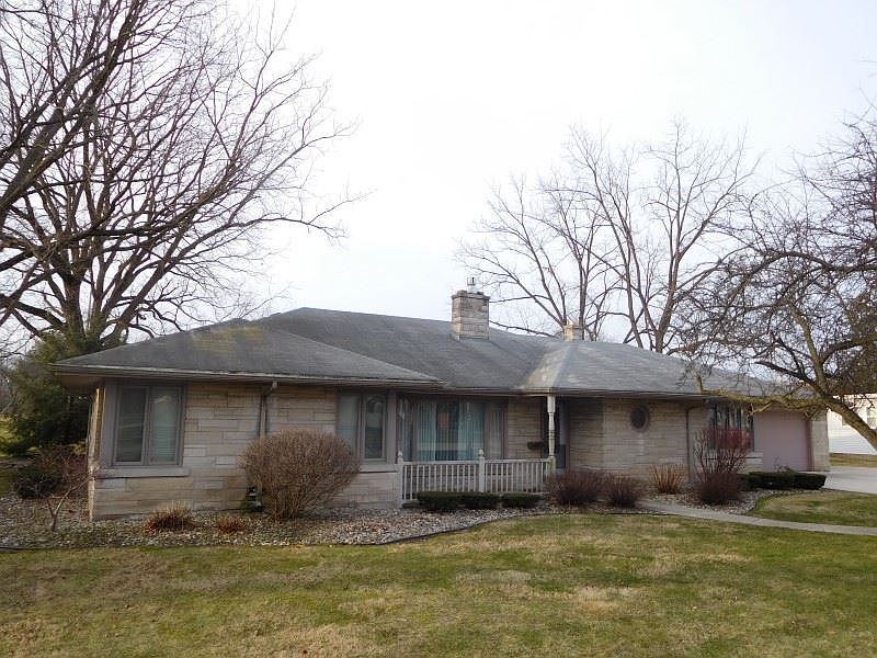 1st image of 501 E Waterford St