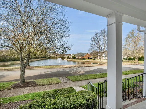 626 Springlake Dr, Franklin, TN 37064