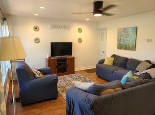 4547 White St APT D, Los Alamos, NM 87544