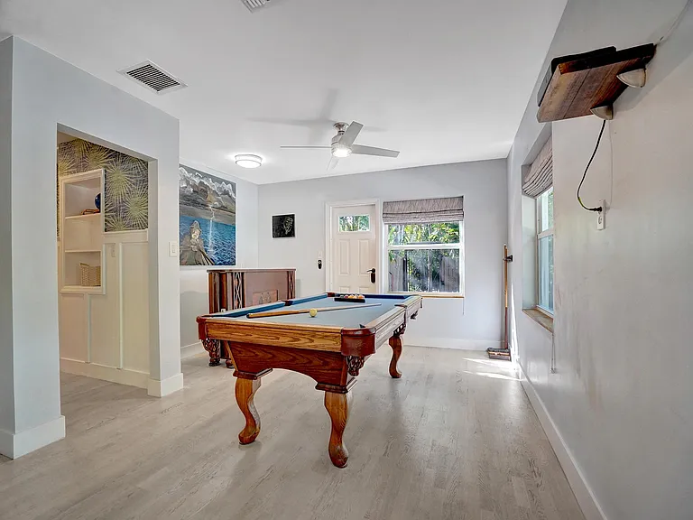 720 SW 11th Ct — Photo 26