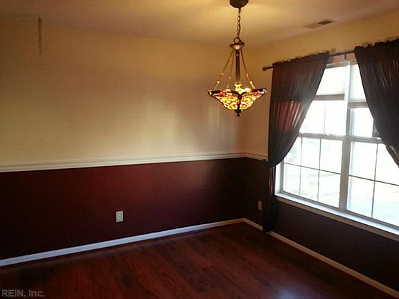 3rd image of 12833 Daybreak Cir