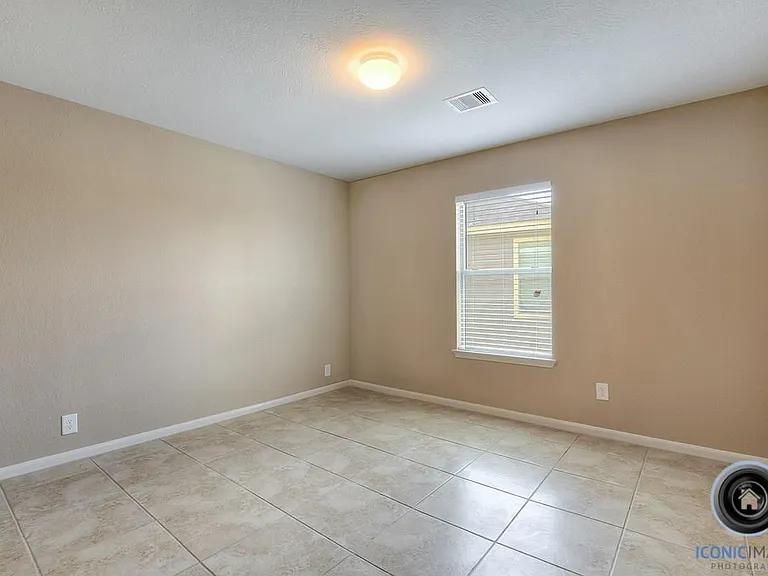 29434 Legends Bluff Dr — Photo 27