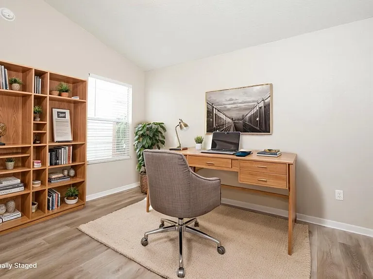 3313 Hamlet Loop — Photo 16