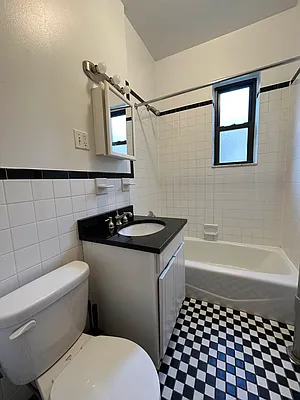 Rented by Oxford Property Group | media 11