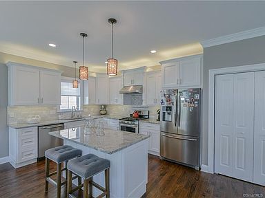 66 Lexington Gardens 66 North Haven Ct 06473 Mls 170268466 Coldwell Banker