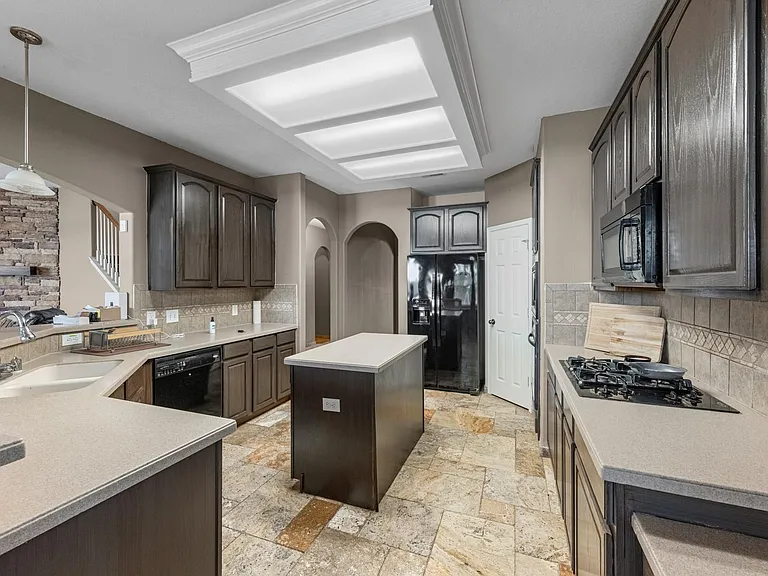2519 Fair Oak St — Photo 13