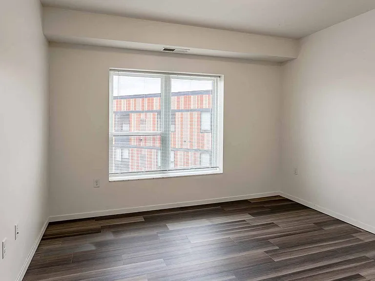 Broadway Flats — Photo 31