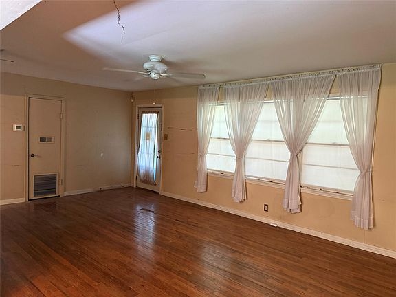 4th image of 1405 E 16th St