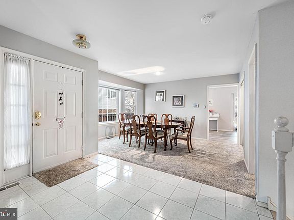 4th image of 706 Kennedy Ct