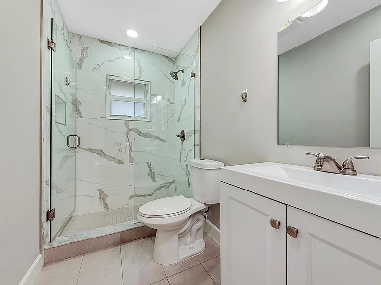 13586 Sabal Palm Ct #D — Photo 4