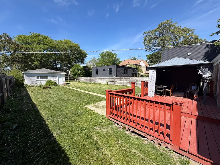 2311 Lake St — Photo 19