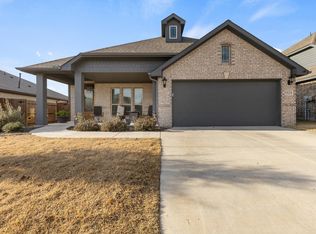 1024 Austin Dr, Godley, TX 76044