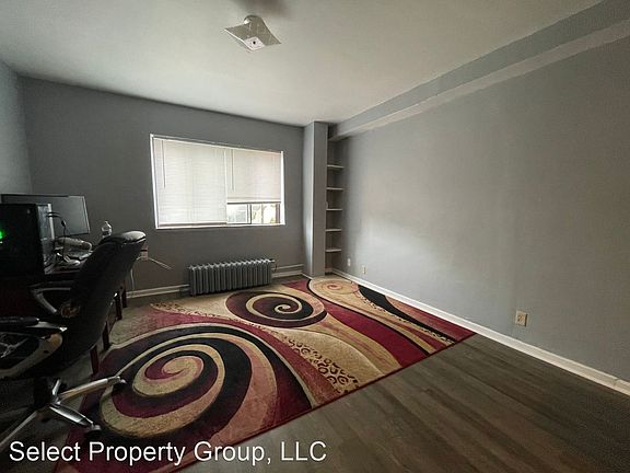 3rd image of 3553 N Oakland Ave #215