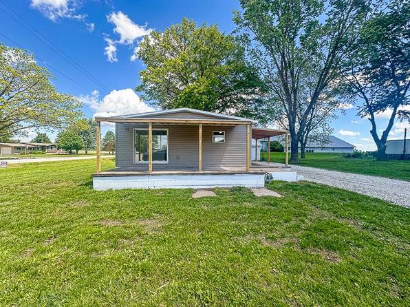 110 S East St, Hull, IL 62343