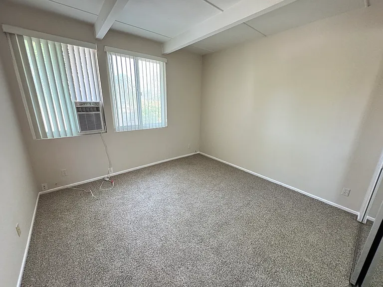 11500 Rochester Ave #11500 — Photo 47