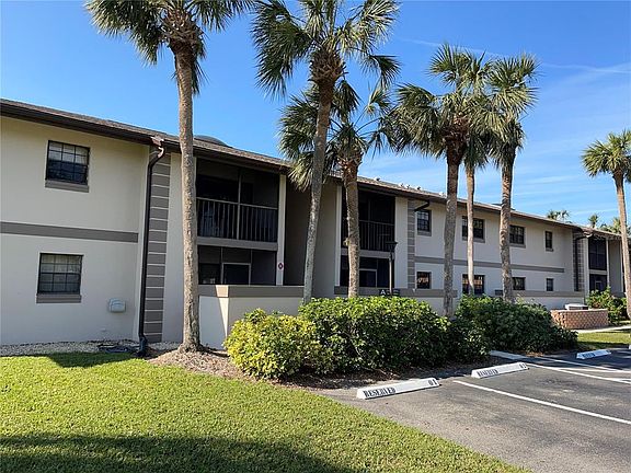 2nd image of 1515 Forrest Nelson Blvd APT A104