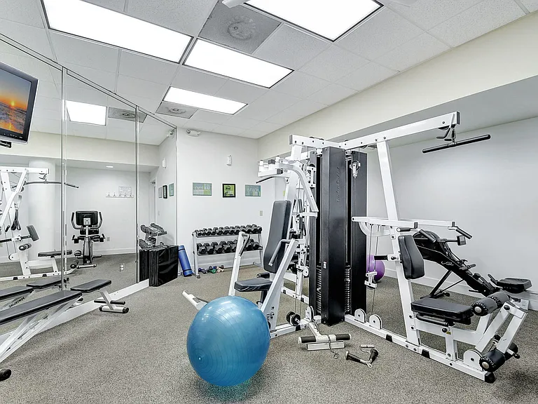 318 Oak Harbour Dr #318 — Photo 43