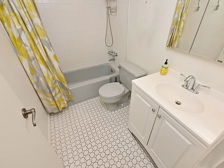 5008 Puget Blvd SW — Photo 19