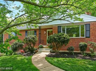 3216 Potterton Dr, Falls Church, VA 22044