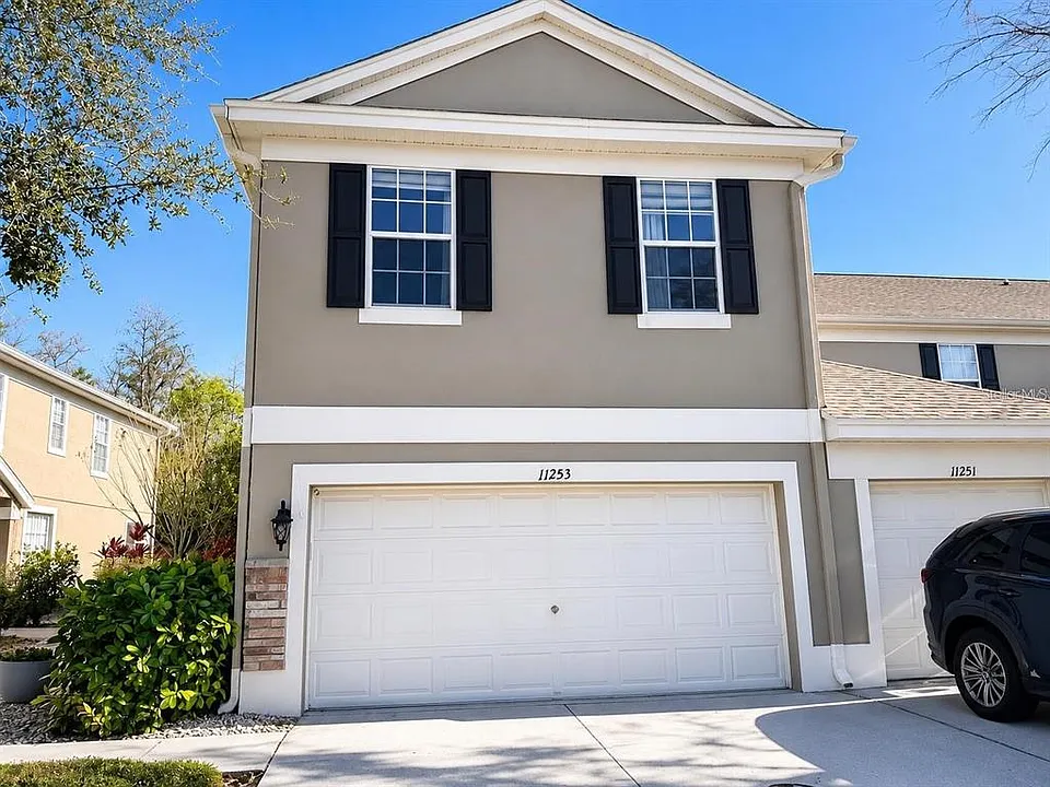 11253 Windsor Place Cir