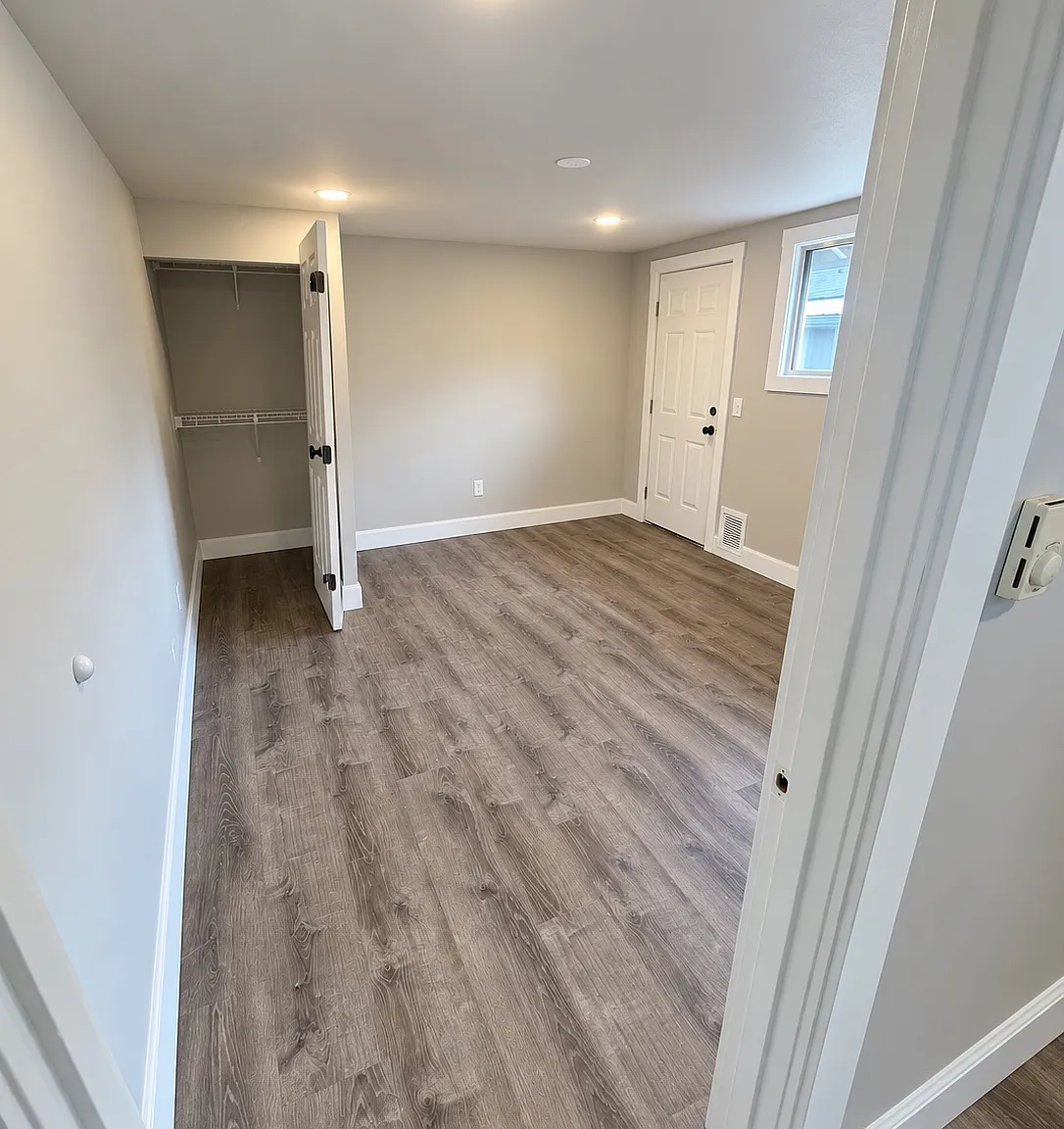 2419 Undine St — Photo 3