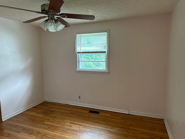 614A Claridge Dr — Photo 19