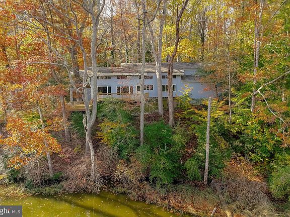 4th image of 44908 Hickory Landing Way