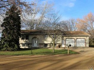 209 S Oak St, Worthing, SD 57077