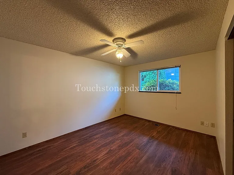 1411 SE 130th Ave — Photo 20