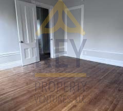 4th image of 1016 Lake Ave APT 3
