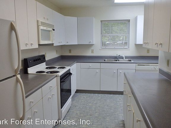2nd image of 1960 Weaver St #2