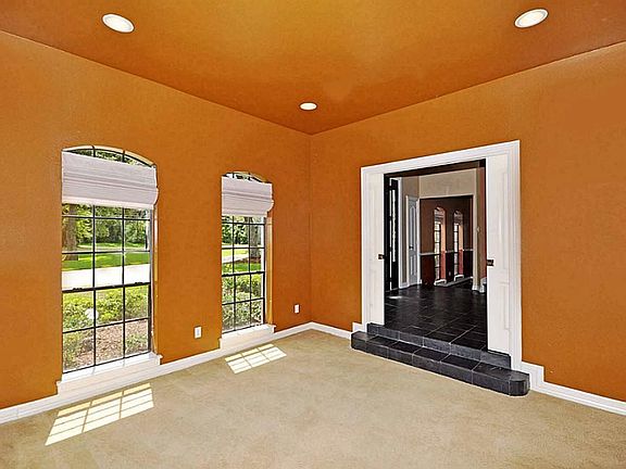 3rd image of 340 Timbercreek Dr