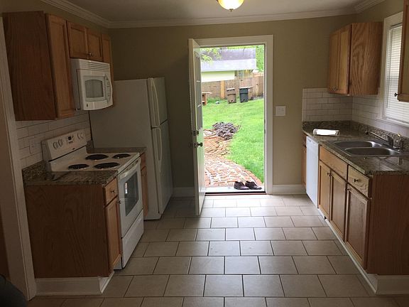 2nd image of 308 Marshall St
