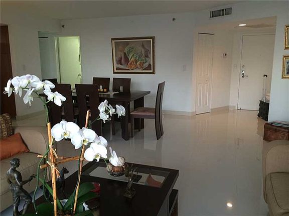 4th image of 3300 NE 192nd St APT 1406