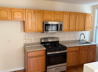 131 Avenue E APT 4, Bayonne, NJ 07002