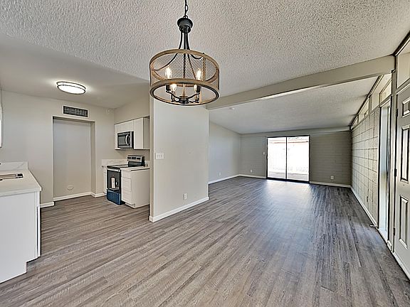 3rd image of 3626 W Townley Ave