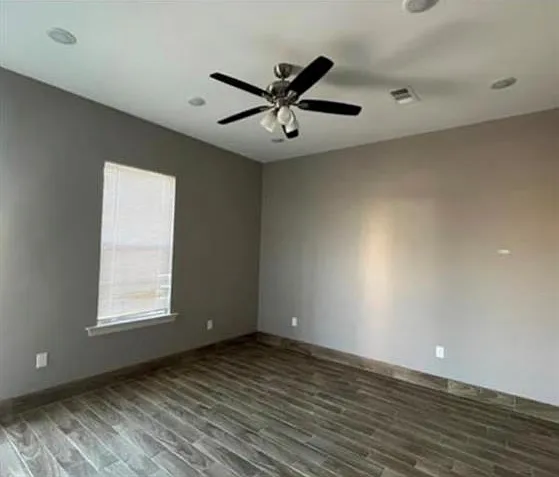 3529 Kings Dr — Photo 2