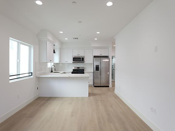 Sitting area and kitchen