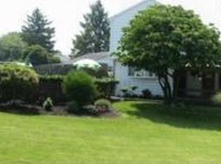 2205 Springhouse Ln, Aston, PA 19014