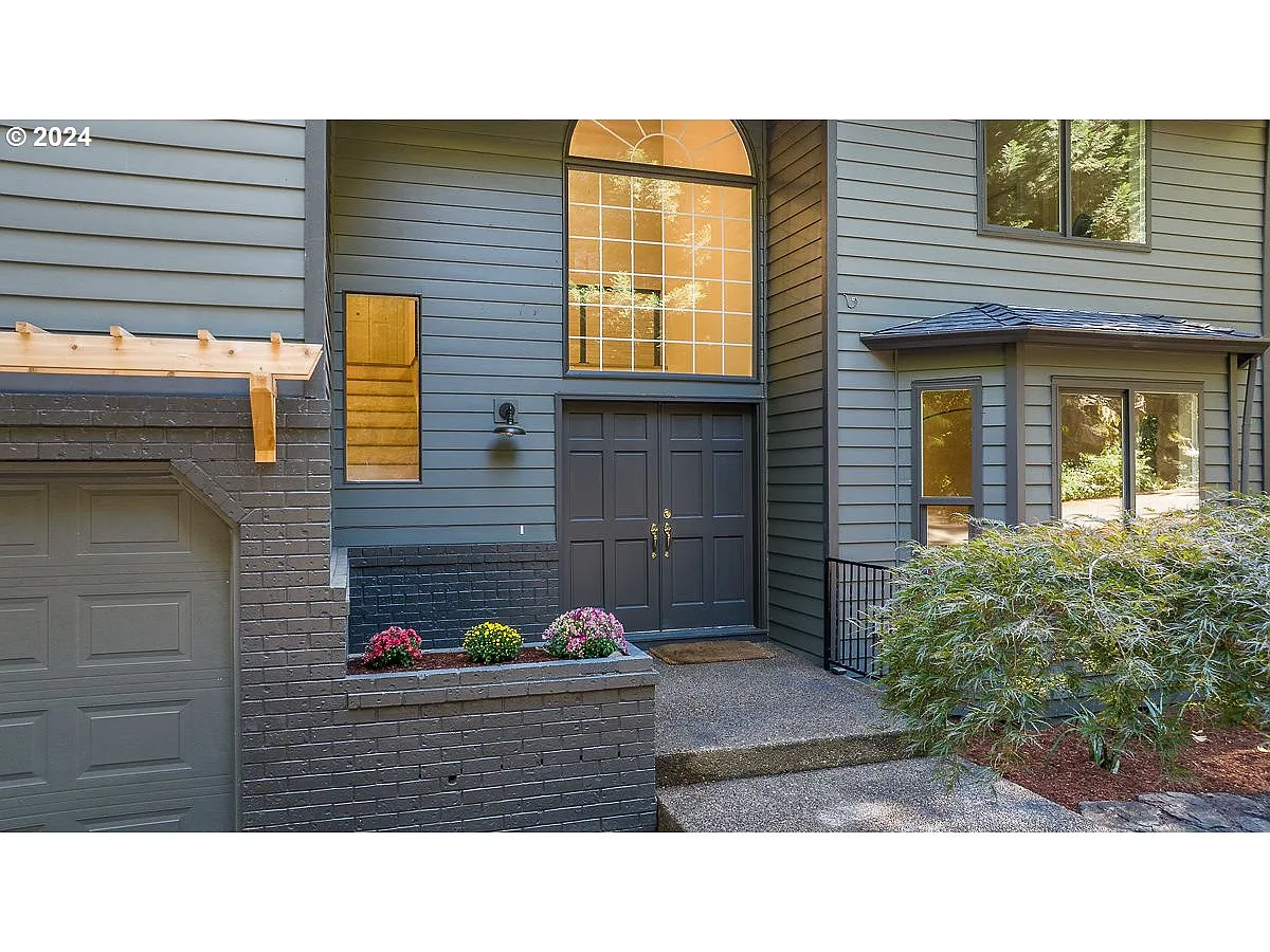 3830 Robin Creek Ln photo 1