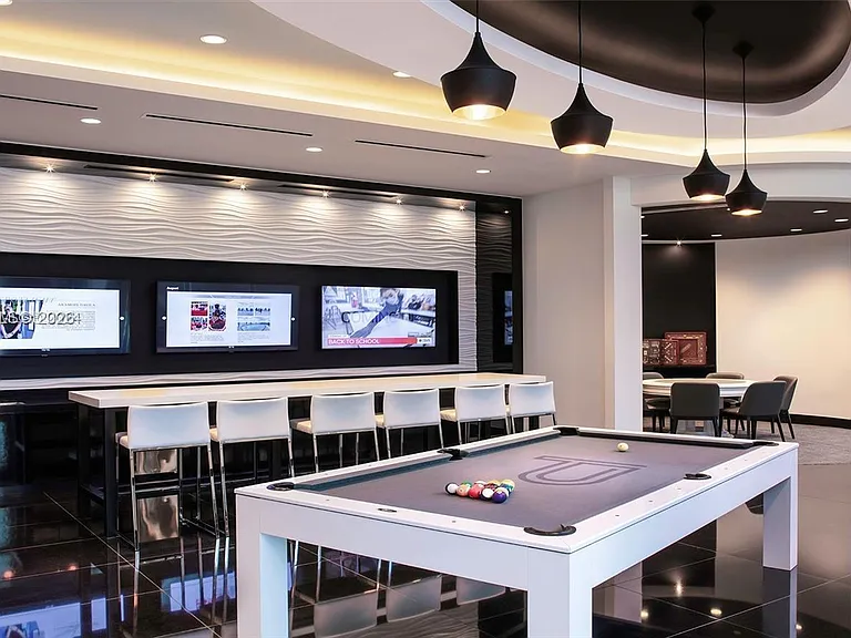 851 NE 1st Ave #Penthouse 4912 — Photo 45