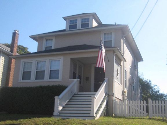 2nd image of 203 Anstice St