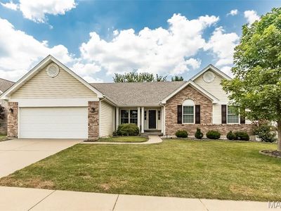 2088 Avalon Ridge Cir, Fenton, MO, 63026