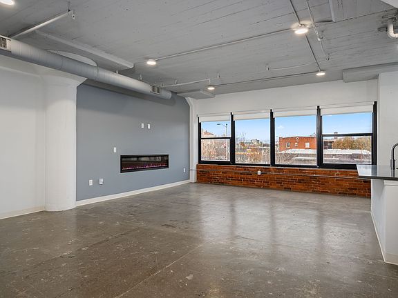 5th image of 3829 Main St Unit 503