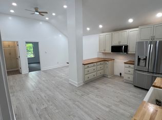 22 National Ave SW #2, Grand Rapids, MI 49504