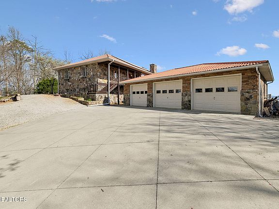 3rd image of 348 Laurel Mountain Rd