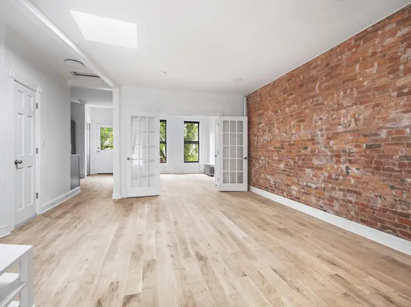 294 5th Street image 1 of 6