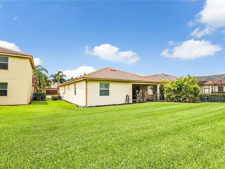 13546 Messino Ct — Photo 34